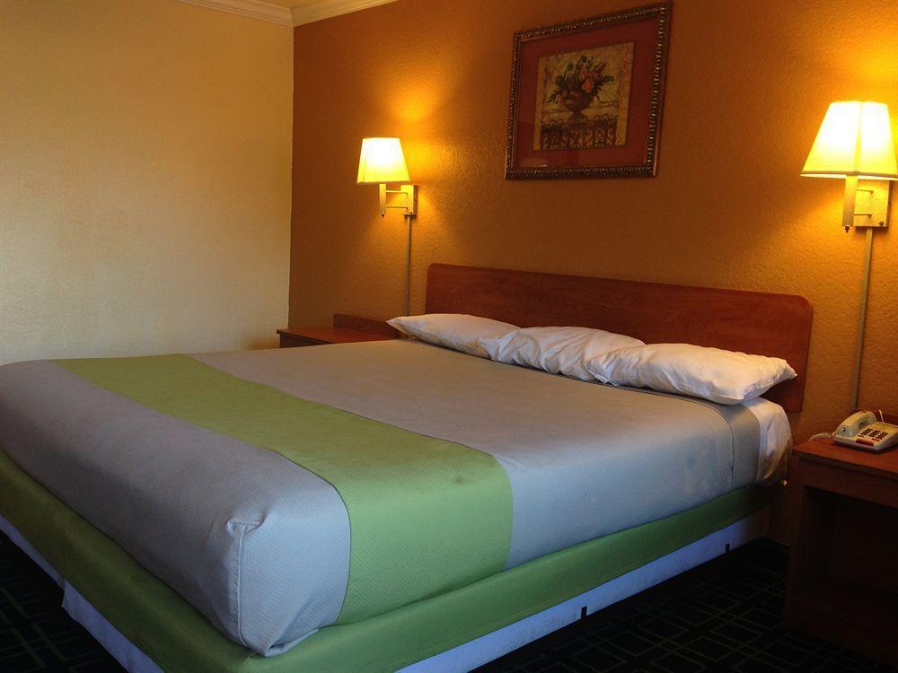 Value Inn Bellflower Esterno foto
